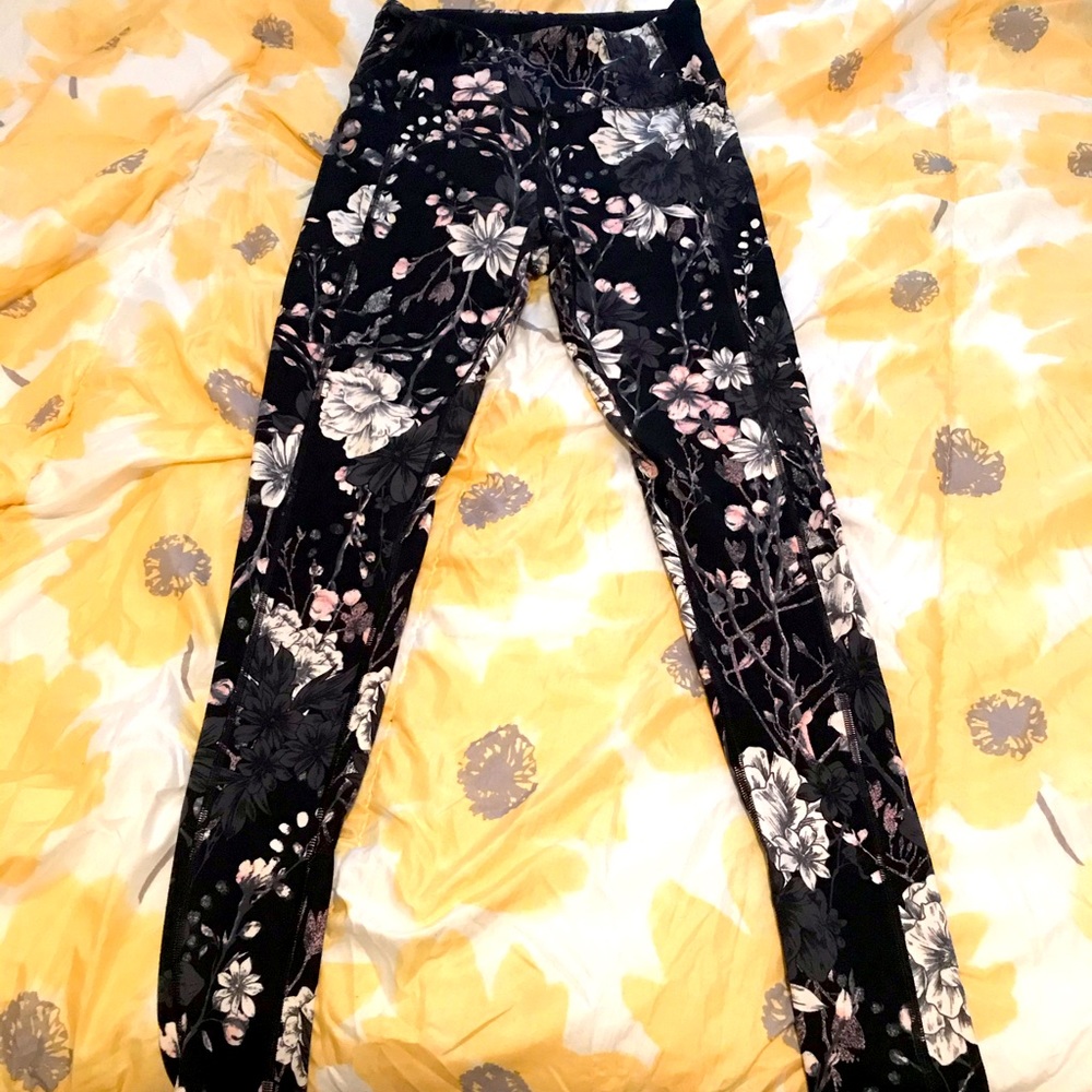Victoria secret NEW leggings